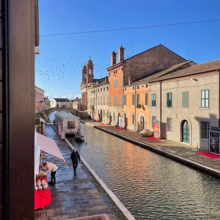 Homestay L'encanto De Luna -una Casa Autentica Comacchiese Comacchio