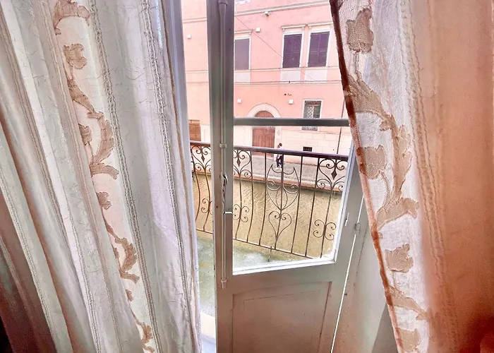 L'encanto De Luna - * Comacchio