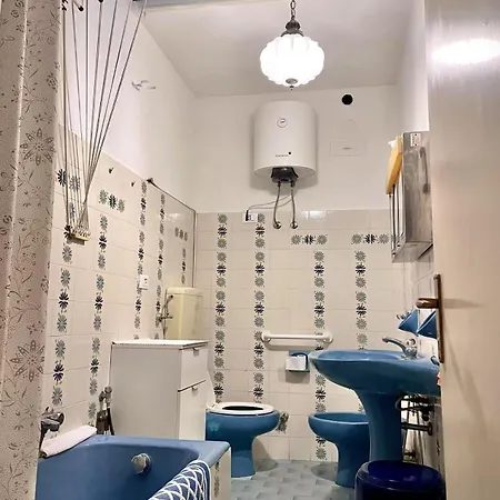 Homestay A I R B N B - L'Encanto De Luna Comacchio